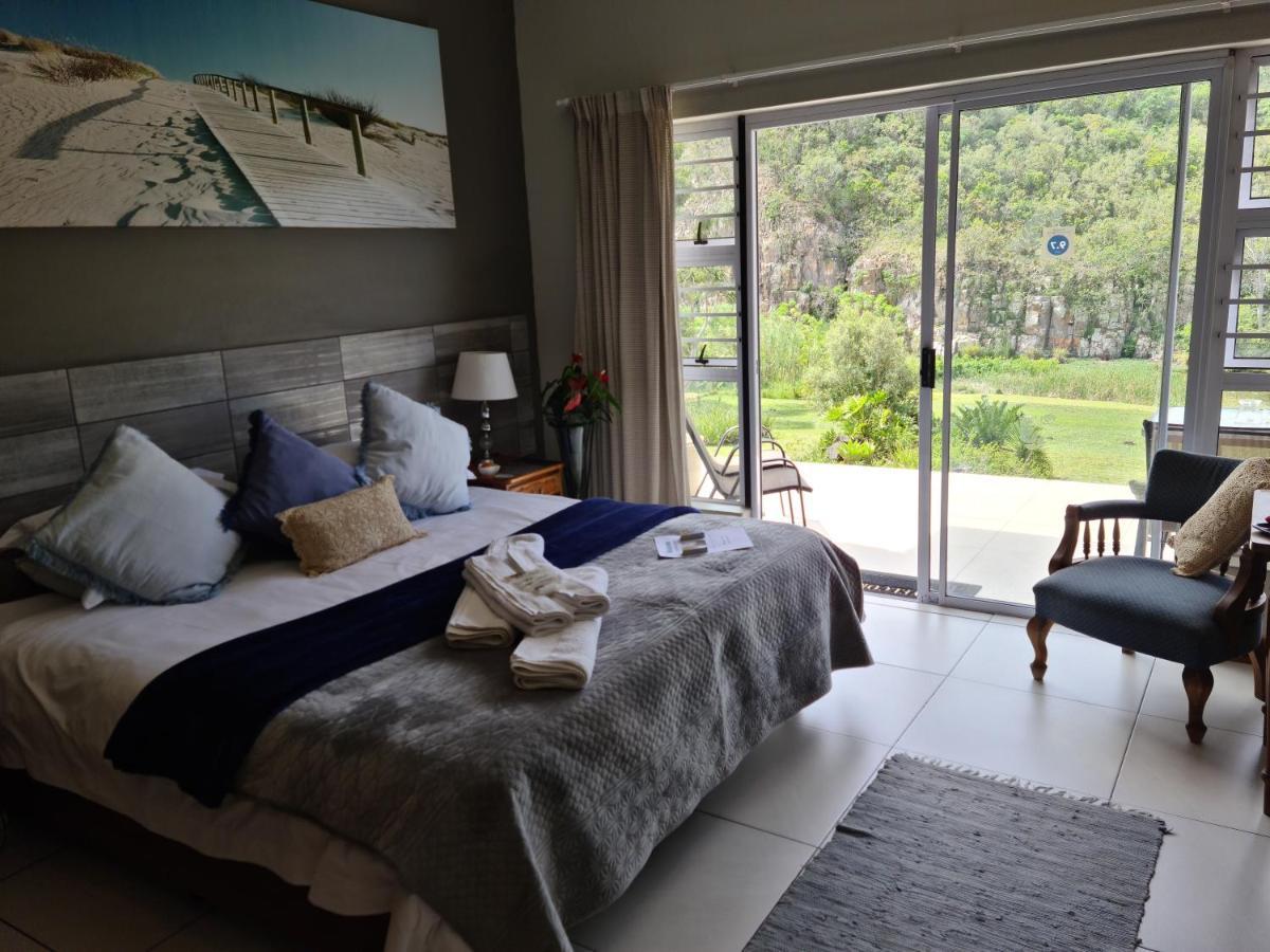 Mackenzies Accommodation อีสต์ลอนดอน ภายนอก รูปภาพ