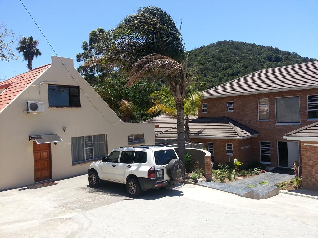 Mackenzies Accommodation อีสต์ลอนดอน ภายนอก รูปภาพ